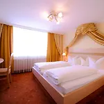 Rumer Hof 4*