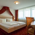 Rumer Hof Hotel 4*