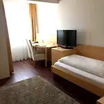 Rumer Hof Рум