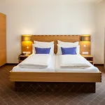 Rumer Hof Hotel