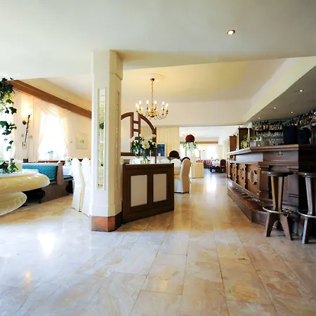 Rumer Hof Hotel 4*