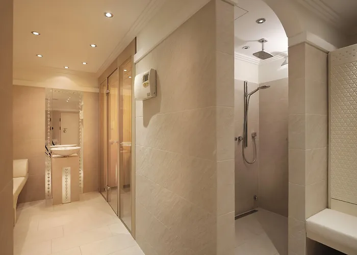 رومر هوف 4* رم